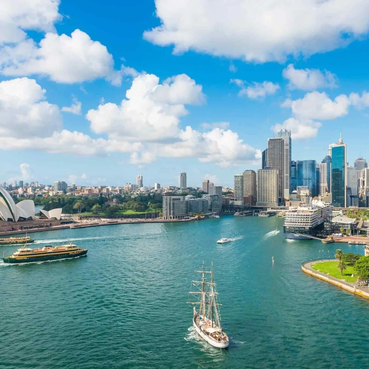 https://danbrothersceylon.com/wp-content/uploads/2018/09/destination-sydney-04-1280x1280.webp