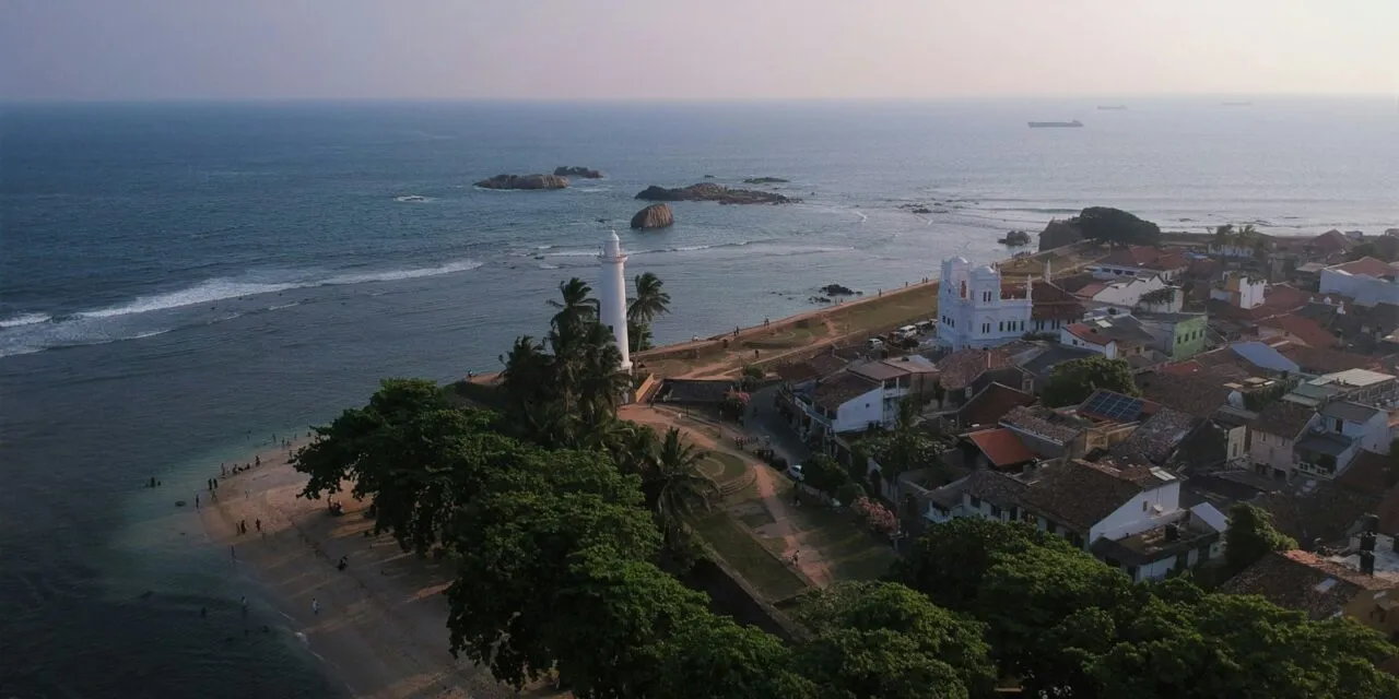 Sri Lanka Heritage, Beaches, and Wildlife Tour – 8 Days / 7 Nights