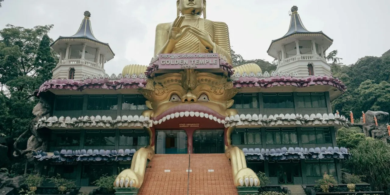 Sri Lanka Heritage and Beaches Tour – 10 Days / 9 Nights