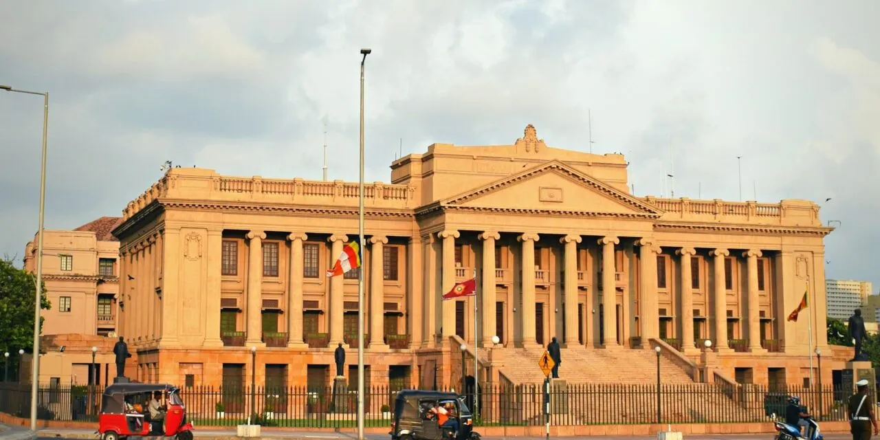One-Day Tour: Colombo City Heritage & Culture Walk